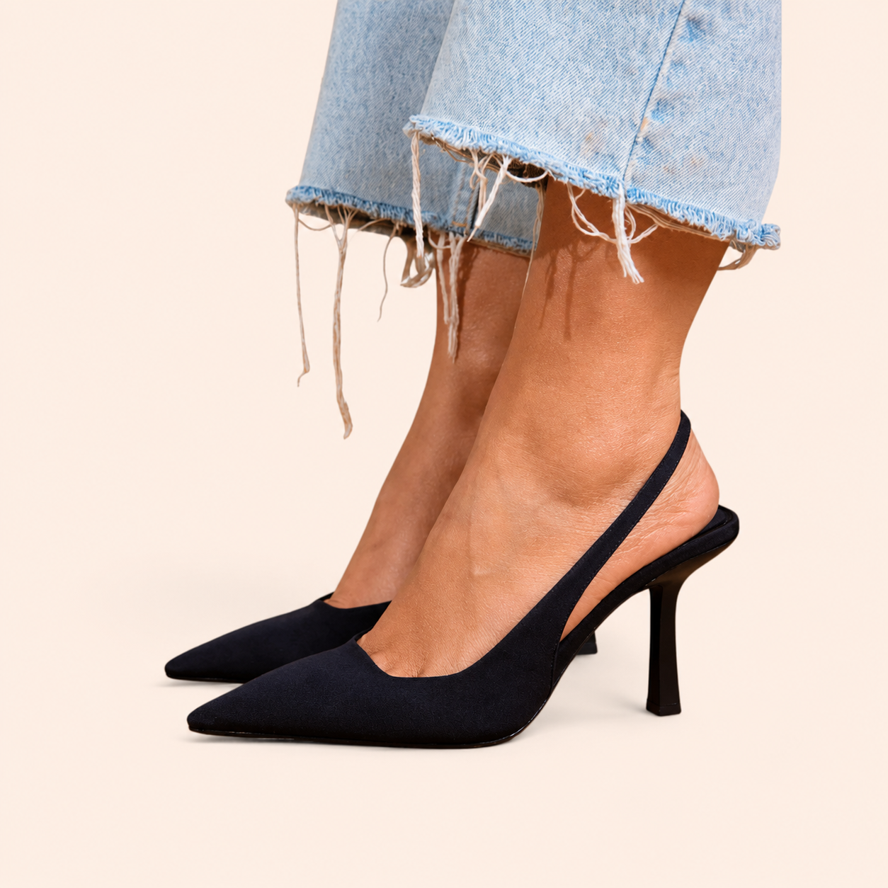 Negru / 42